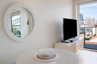 Harbour the Sun, McMahons Point Isyd - Sydney - 2