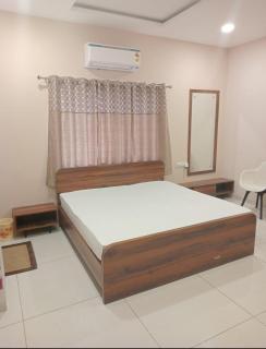 Vaatsaly home's Rooms - Indore - 1