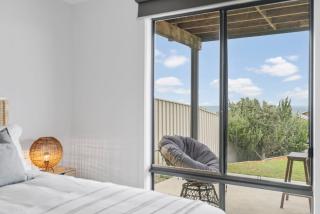 Seaview at the Bay - Wi-Fi - Oceanview - Near Beach - No Linen Included - Encounter Bay - 1