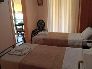 Retro Rooms - Loutra Edipsou - 8
