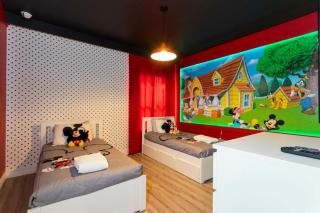 To Dluxx Modern Home with Private Pool Lake View - 7