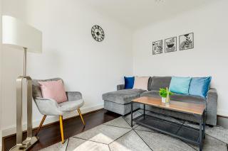 Bright 2BR Flat, Forest Gate, East London - Londra - 3