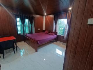 Suvrana Mountain View Stay - Cherambane - 8