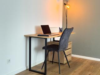 Homelystays Stilvolles Apartment an der Kirche - 3