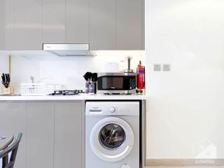 Stunning Studio with a Spacious Balcony in Meydan - Dubai - 6