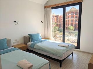 Elevated Sea View 2BR Standalone Free Beach & Pool in Somabay - Hurghada - 2