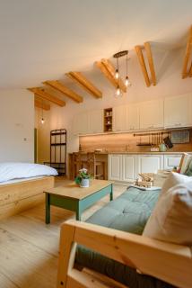 Dom pri jazere, Bešeňová - 4