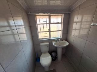 Eden Guest Farm - Bloemfontein - 6