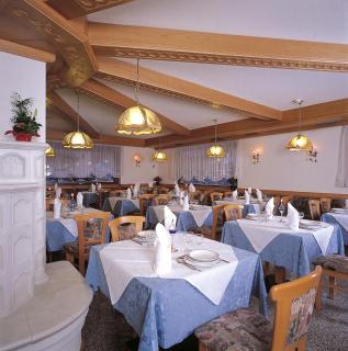 Hotel Sella Ronda Serenella - Campitello di Fassa - 7