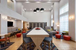 Hampton Inn & Suites Harrisburg - Harrisburg - 8