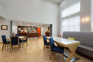 Hampton Inn & Suites Harrisburg - Harrisburg - 3