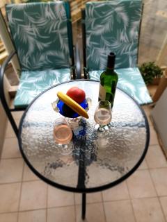 Central place close to the beach AC air , WI FI, parking - 3