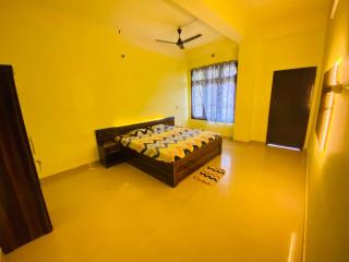 Relaxing Retreats Homestay - Guwahati - 4