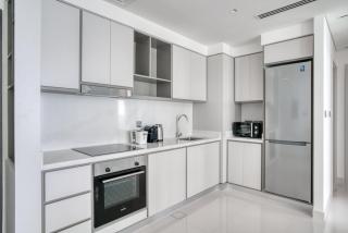 Blueground Sunrise Bay Tower 2 sea view gym DXB-1010 - Dubai - 3