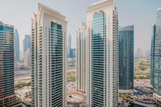 Blueground JLT balcony roof pool gym sauna DXB-1558 - 5