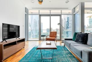 Blueground DIFC balcony pool gym DXB-715 - 0