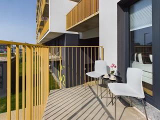 Exceptional Apartments with Parking by Noclegi Renters - Cracovia - 4
