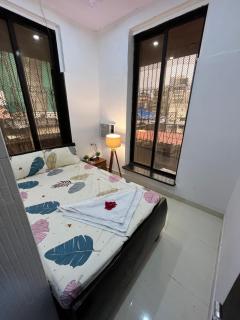 Budget friendly 2bhk flat at Pali Hill bandra - Mumbai - 3