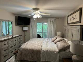 A spacious 3-bedroom, 2-bath condo perfect for a wonderful family vacation - Myrtle Beach - 3