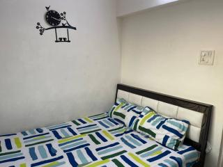 Sea view flat for daily stays - Mumbai - 3