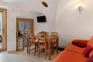 Logge dei Paroloti Agnese - 6