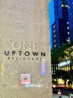 BGC 1BR unit linked to Uptown Mall with own parking - 1