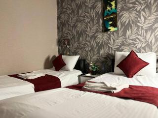 The Palms Hostel - Tashkent - 6