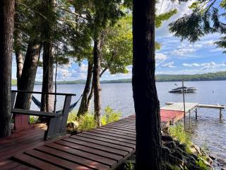 Lakefront Cottage on Brewer Lake - Holden - 4