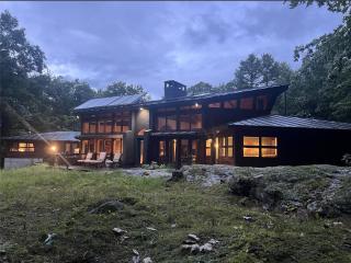Private 10 Acre Sanctuary - Norway - 9
