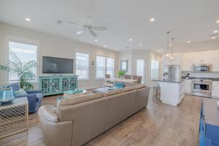Southern Breeze - Private Pool - 100 Feet From The Beach! - Panama City Beach - 2