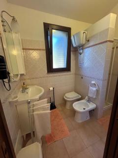 Casa immersa nel verde vicino al mare di Chia - Chia - 7