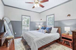 Downtown Artistic Home with Fire Pit and Game Room - 6