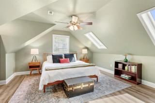 Downtown Os Artistic Stay W Fire Pit, Game Room! - Ocean Springs - 6