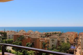 Apartamento en Elviria con vistas al mar - Marbella - 3