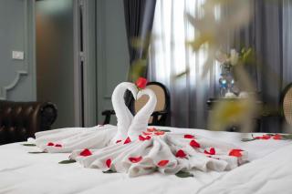 Madelise Amica Hotel and Travel - 9