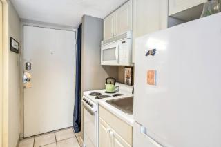 Caravelle Tower Condo Rental Walk to Beach - Myrtle Beach - 5