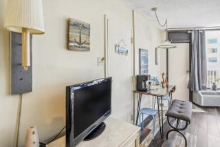 Caravelle Tower Condo Rental Walk to Beach - 2