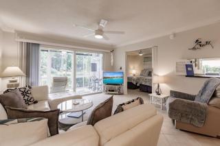 1128 PL Escape to this Pondside Paradise - Sarasota - 4