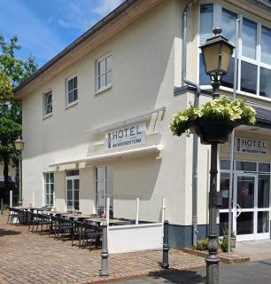 Hotel Am Weißen Turm - Bad Neuenahr-Ahrweiler - 0
