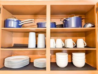 Charming 2 Bedrooms with Sofa Bed and WIFI - 3