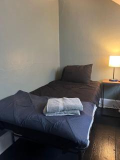 Beautiful Country Home 7 Beds Sleeps 9 - Johnstown - 3