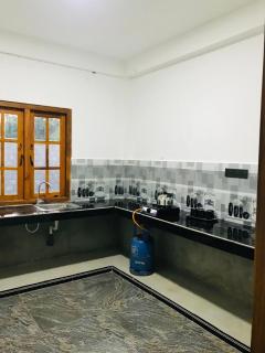 Arujunan Hotel - Trincomalee - 7