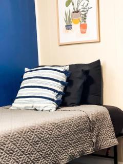 5 BR, 10 Beds, Sleeps 14, Large Off-Street Parking - Indianápolis - 1