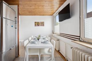 kostengünstige Wohnungen für Monteure in Zizishausen-Nürtingen, WiFi, Smart TV, Parkplatz, Autobahn A8, Stuttgart - 4