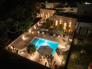 DON GEROLAMO Dimora Storica con piscina - Casamassella - 0