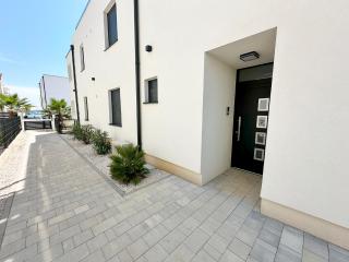 Beautiful new PalmTree Apartments - Vir - 5