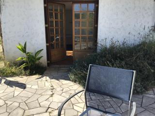 Deux grandes chambres en rez-de-jardin - Montayral - 1