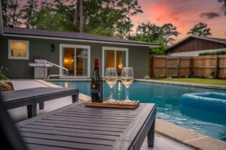 The Monterey -- Private Pool & Grill - 4 KING Beds - Gainesville - 0