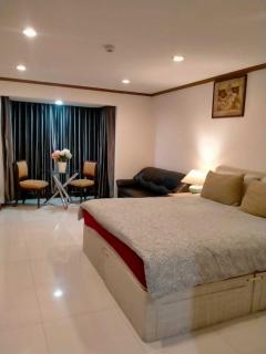 Rent Omni Tower Apartments Nana Bangkok - Prime Sukhumvit location - 8