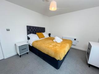 Old Trafford 3BR Penthouse! Free Street Parking & Long stays accepted! - Manchester - 8